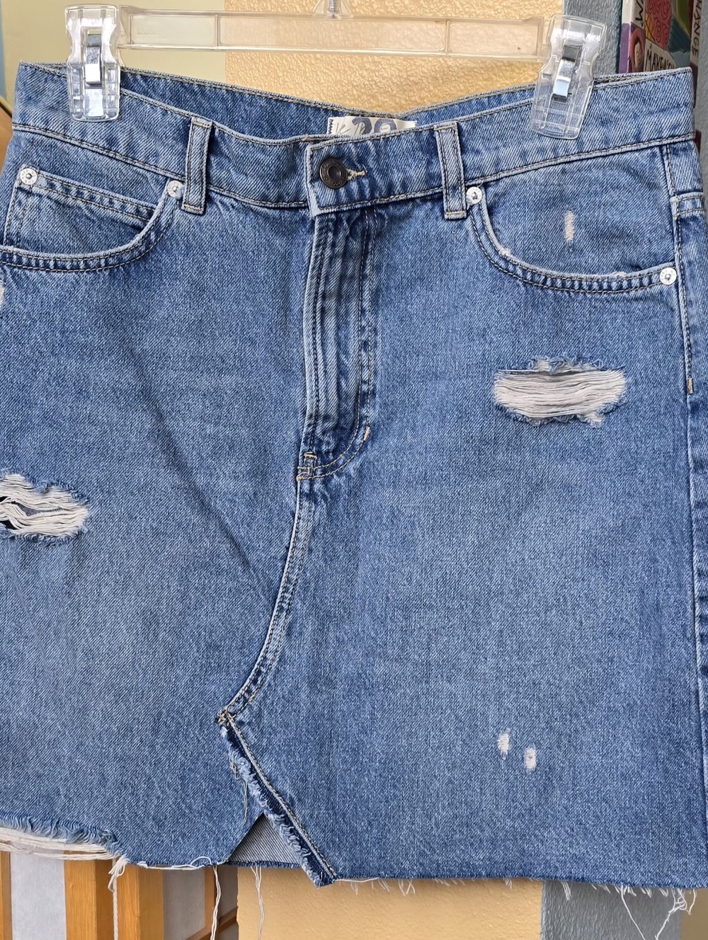We The Free Distressed Denim Mini Skirt Size 29